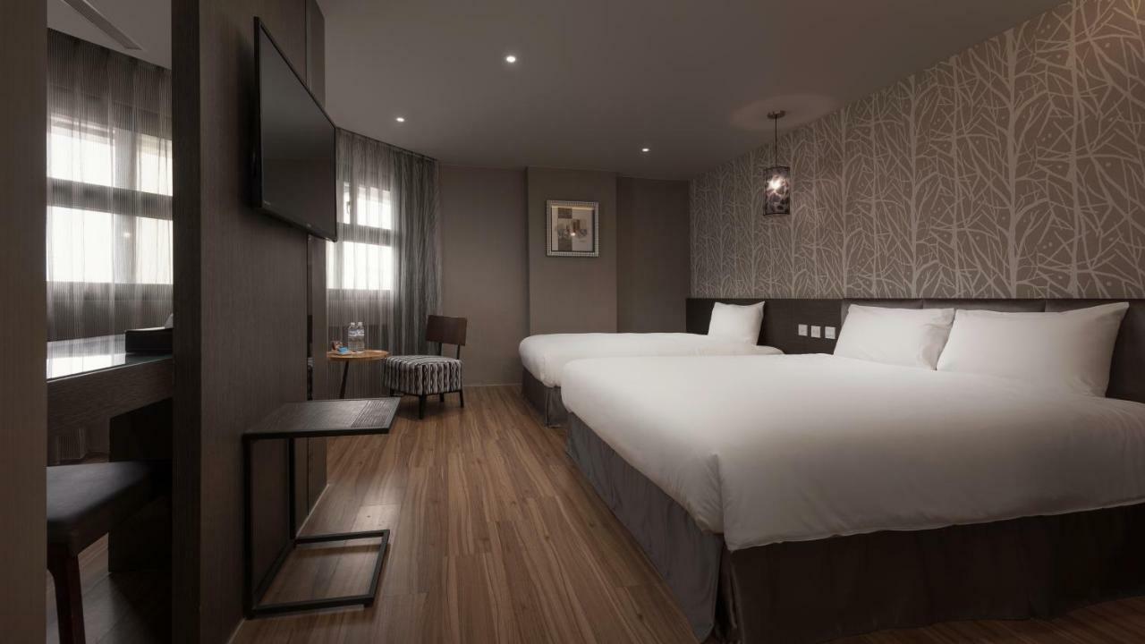 Fine Hotel Kaohsiung Esterno foto